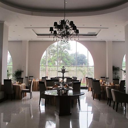 The Sahira Hotel Syariah Bogor Ngoại thất bức ảnh