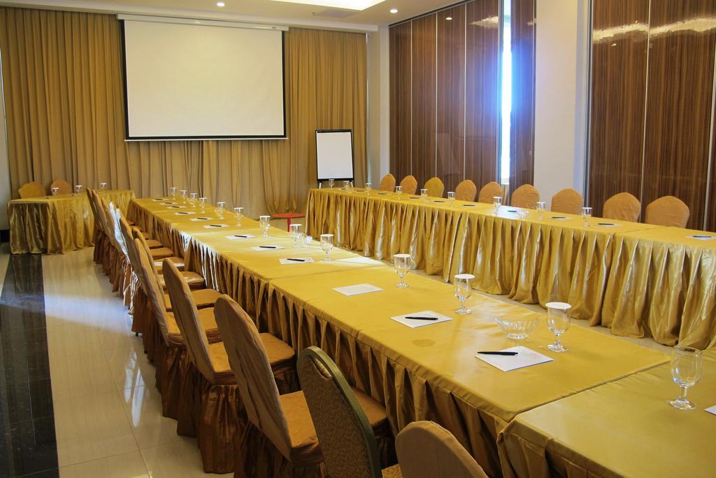 The Sahira Hotel Syariah Bogor Ngoại thất bức ảnh