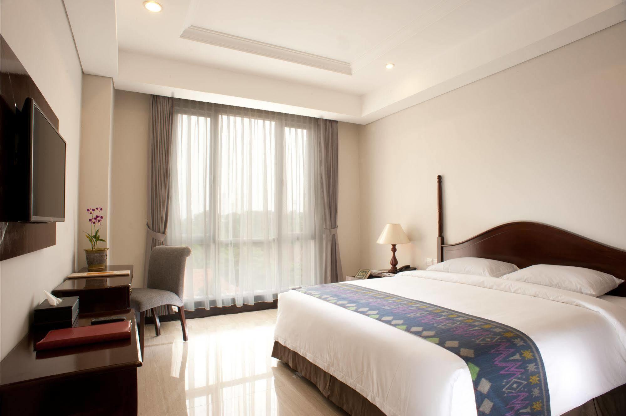 The Sahira Hotel Syariah Bogor Ngoại thất bức ảnh