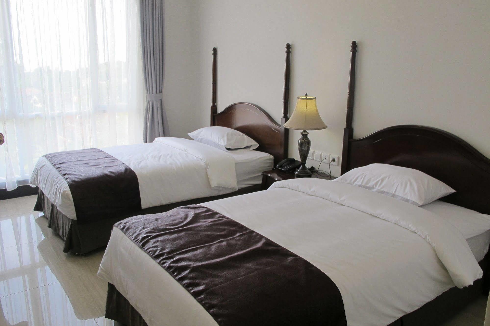 The Sahira Hotel Syariah Bogor Ngoại thất bức ảnh