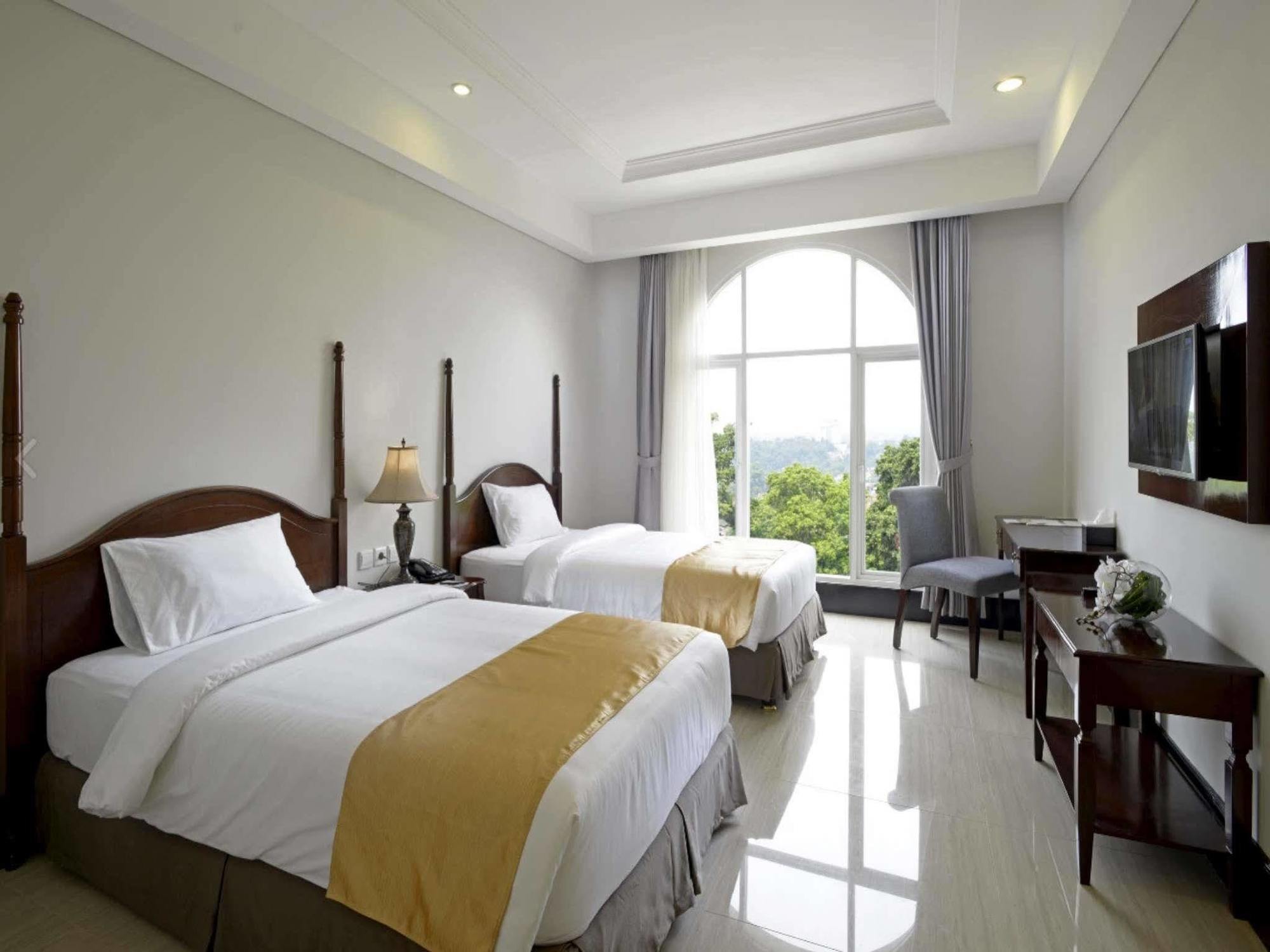 The Sahira Hotel Syariah Bogor Ngoại thất bức ảnh